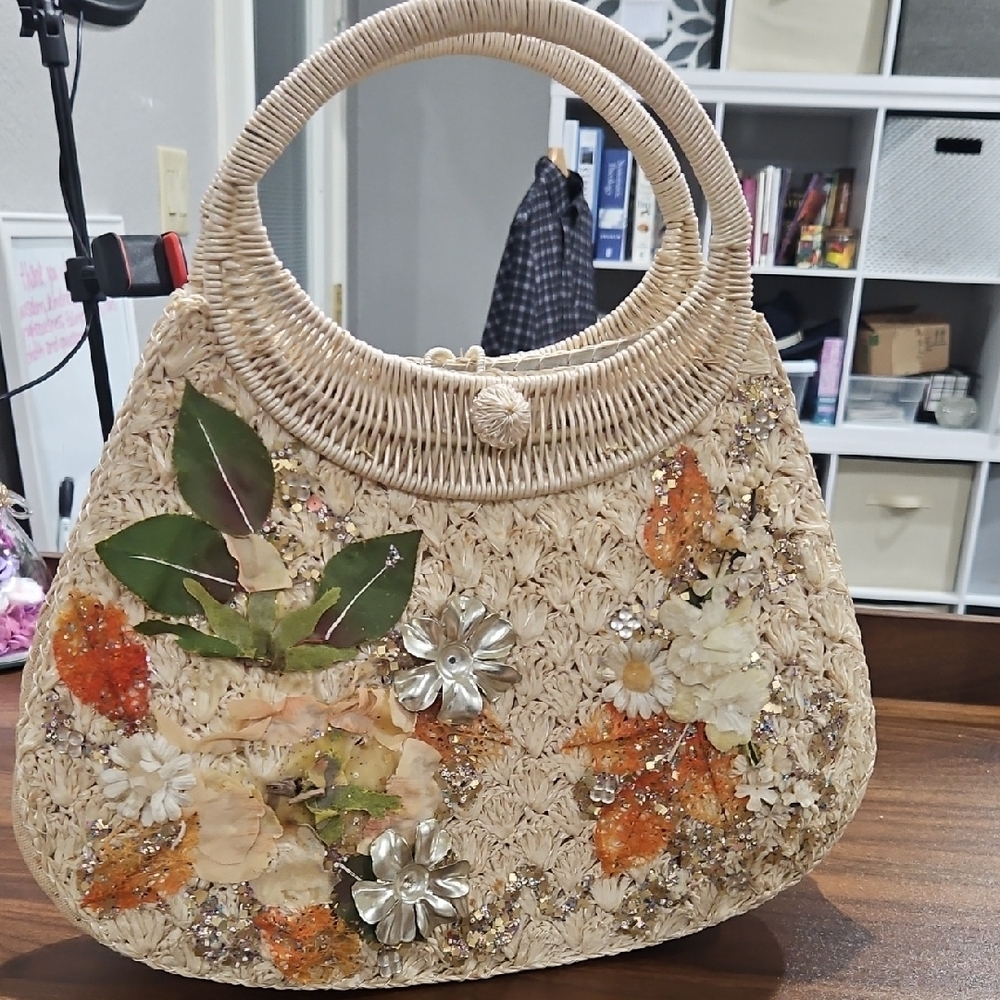 Chic Floral Embellished Woven Shoulder Bag - Picture 15 of 15